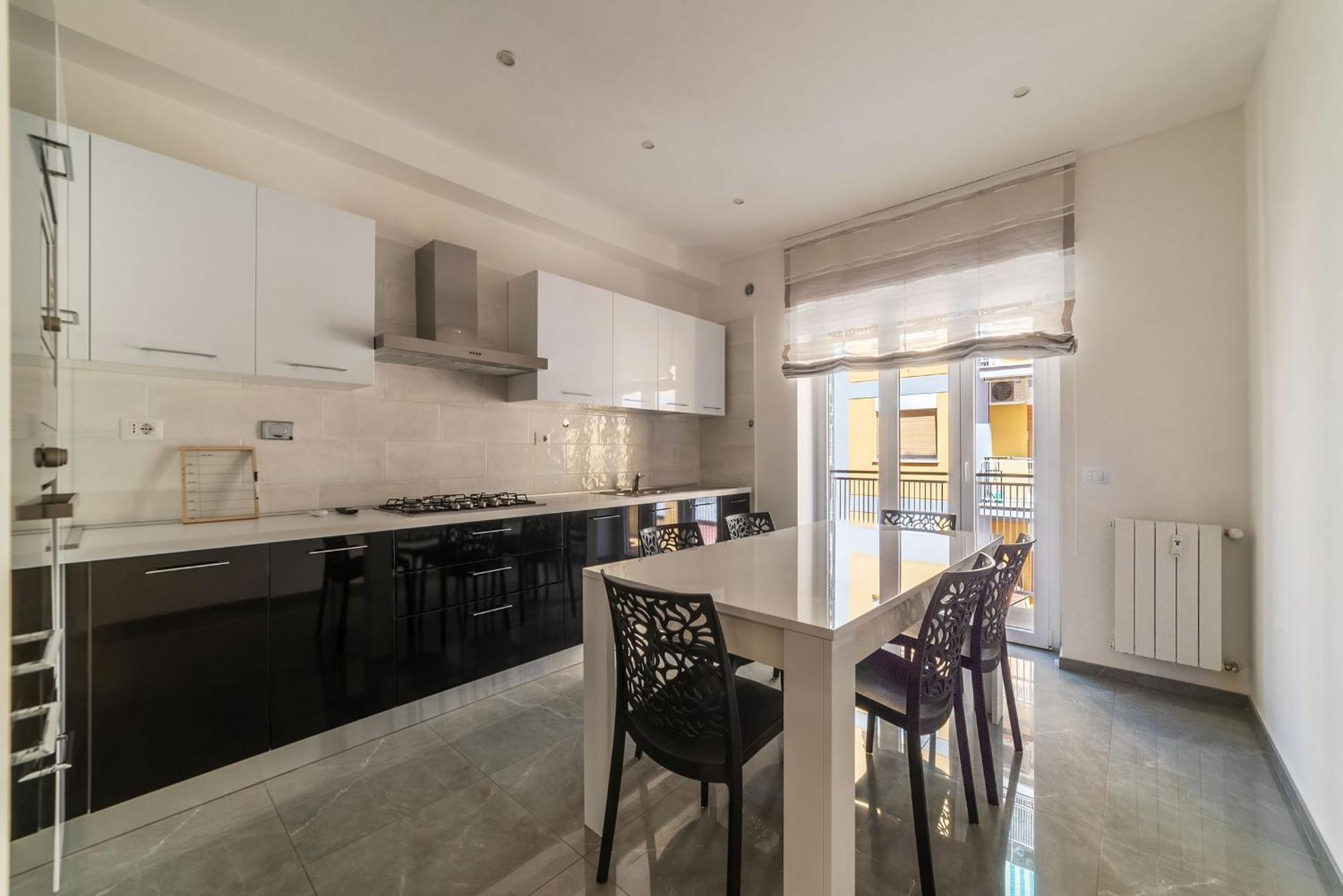 Joivy Delightful 3-Bed Flat With Balcony Apartment Rome Exterior photo